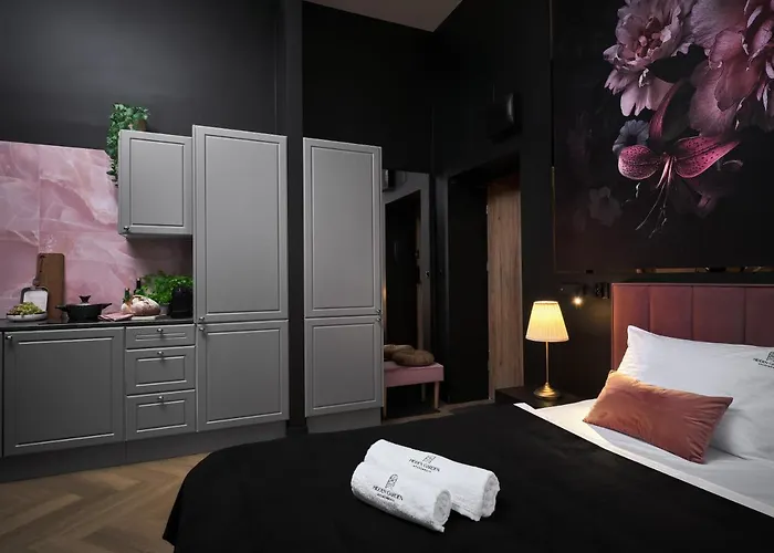 10 By Hidden Garden * Lodz