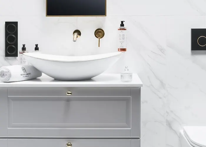 10 By Hidden Garden *