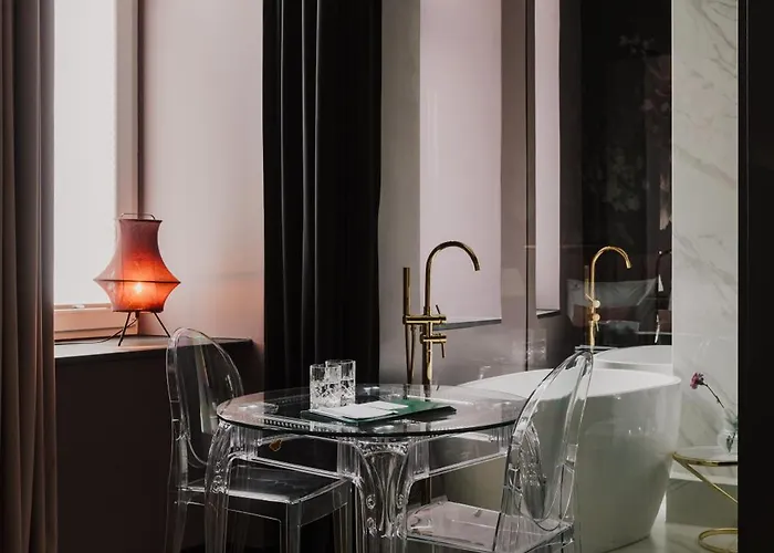 Apartment 10 By Hidden Garden Lodz