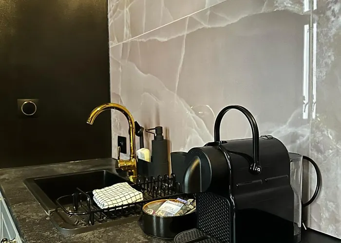 Apartment 10 By Hidden Garden Lodz