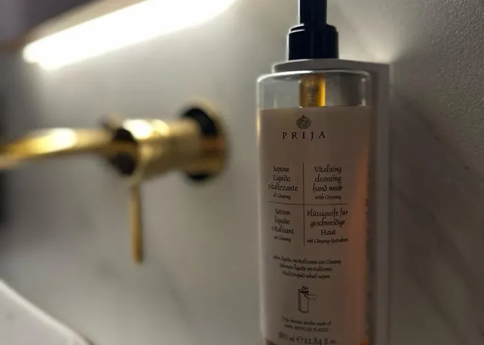 10 By Hidden Garden Lodz